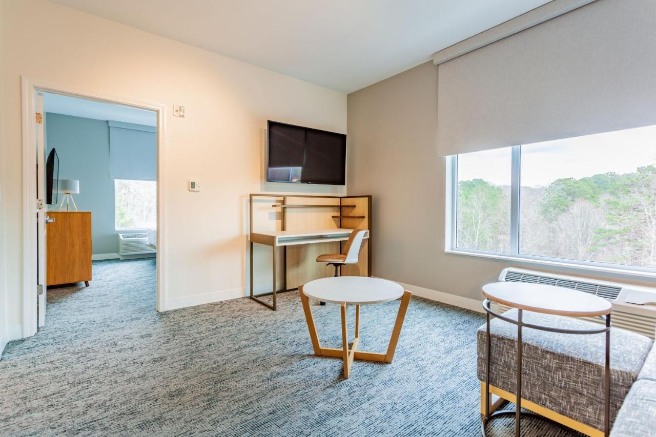 Towneplace Suites By Marriott Raleigh - University Area Exterior foto
